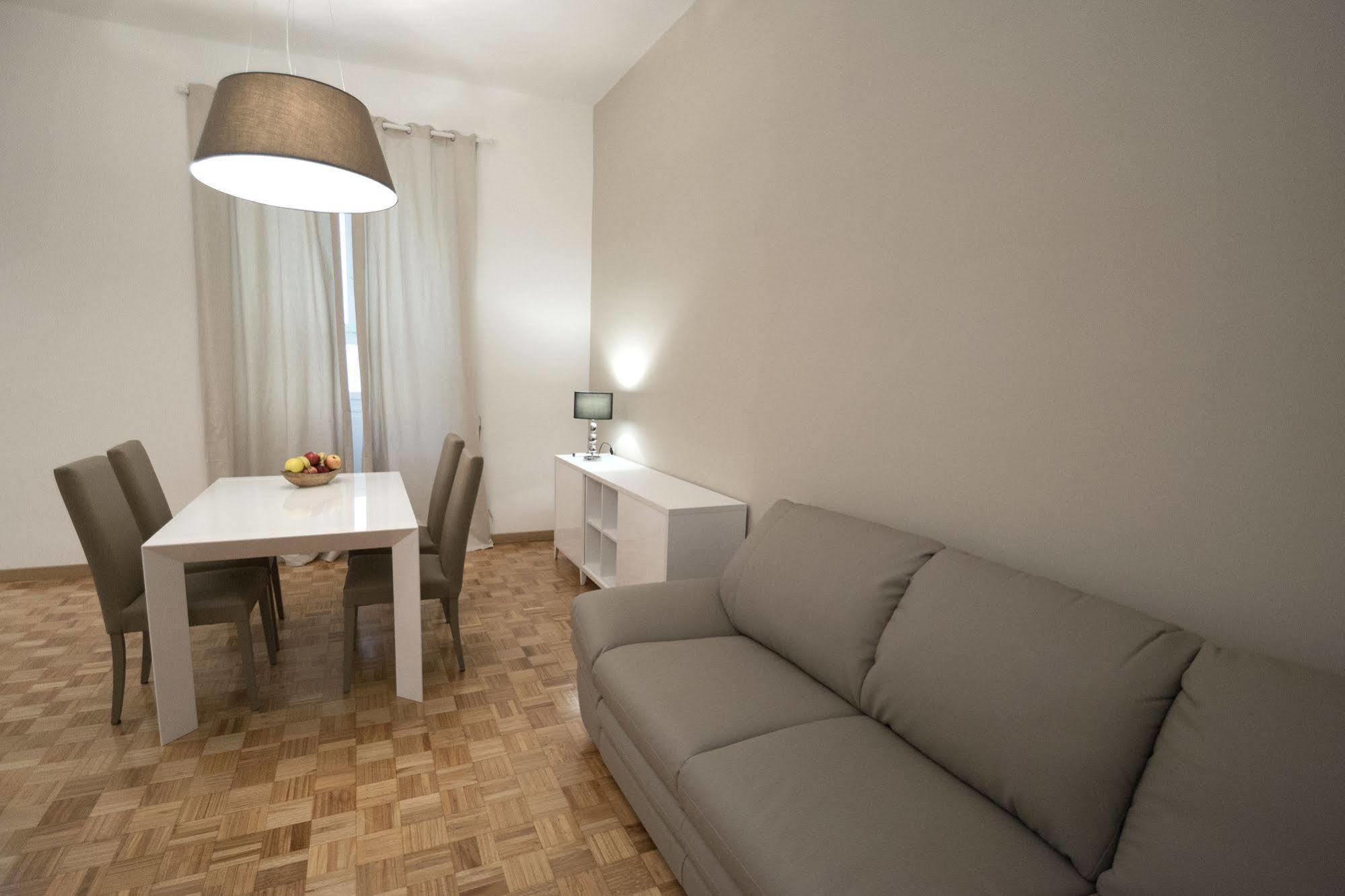 Vantaggio Suites Rome Exterior photo
