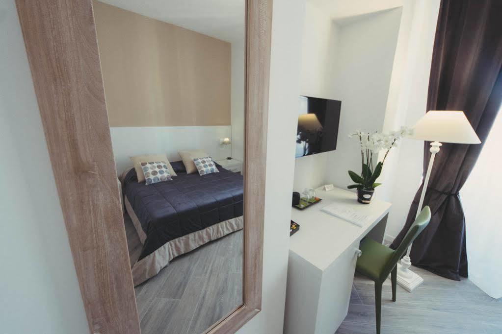 Vantaggio Suites Rome Exterior photo